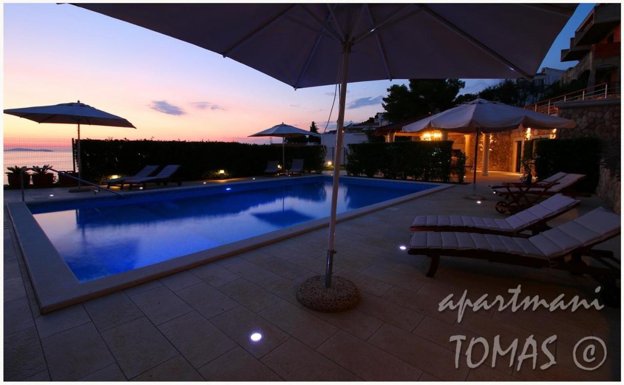 Apartments Tomas Примоштен Екстер'єр фото